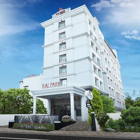 Raj Park Hotel Chennai Exterior photo